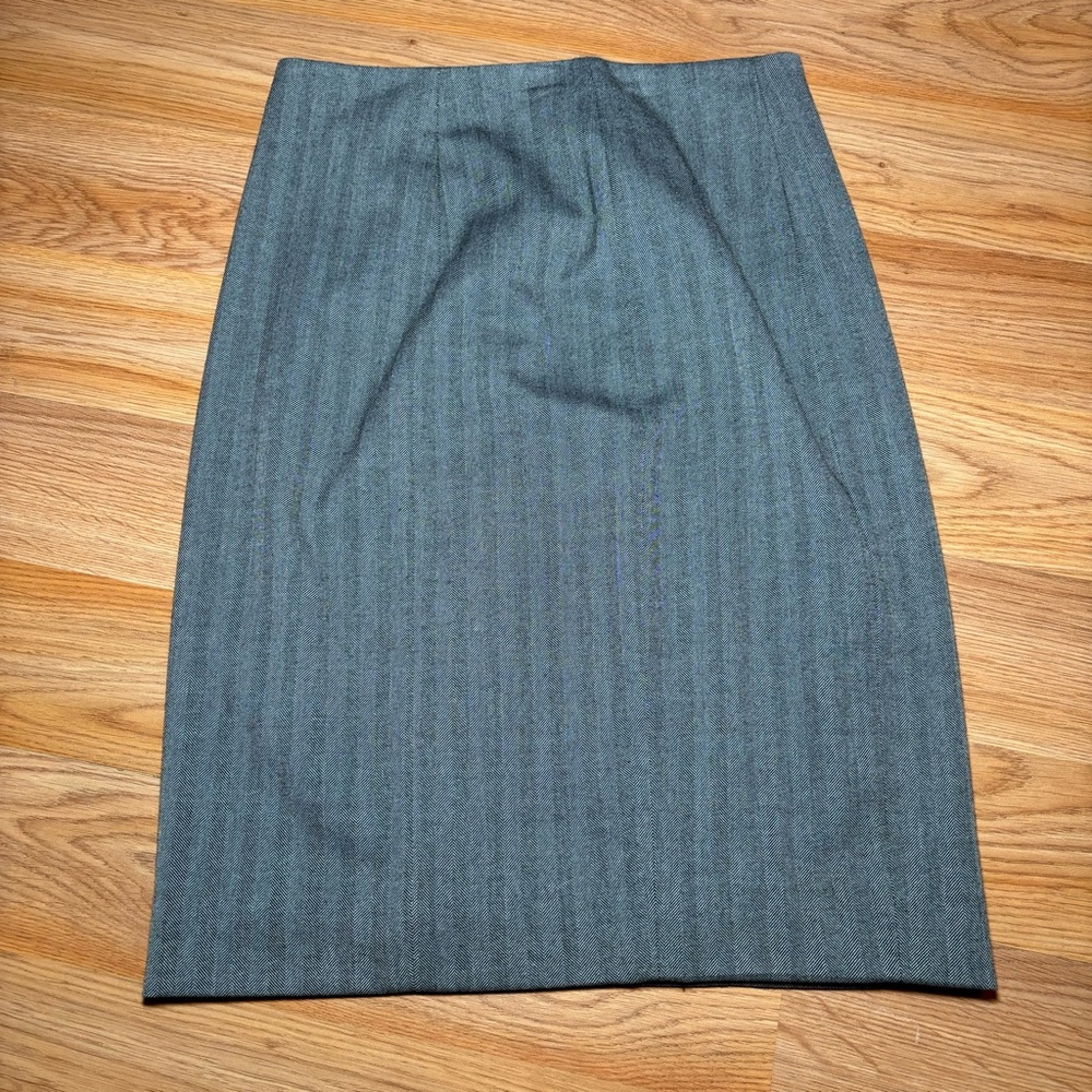 Womens Antonio Melani pencil Skirt size 0 Gray Black double line pinstripe Biz